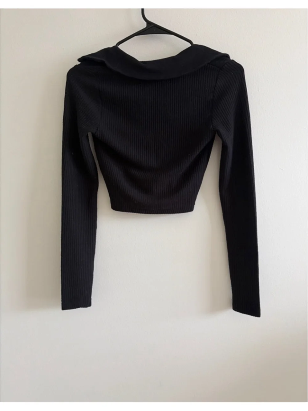 Women's H&M Black Ribbed Collared Long Sleeve Tee XS - Picture 2 of 3